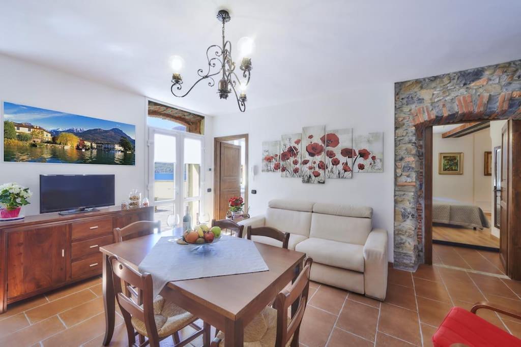 Casa Ducale Como Lake View مانديلو ديل لاريو المظهر الخارجي الصورة